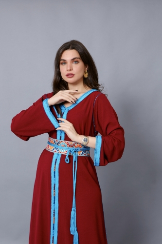 صورة Modern Moroccan Kaftan With Embroidered Belt